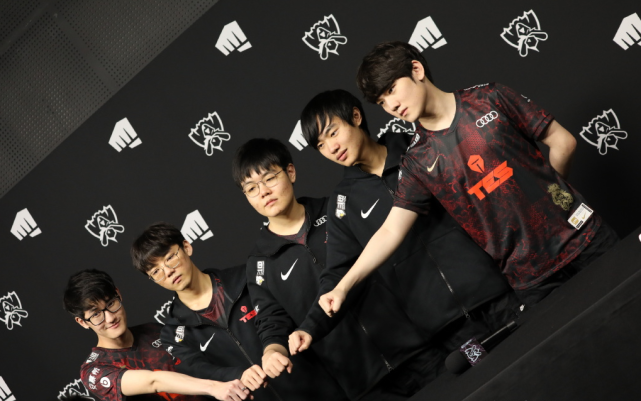 的目标和坚 的目标和坚