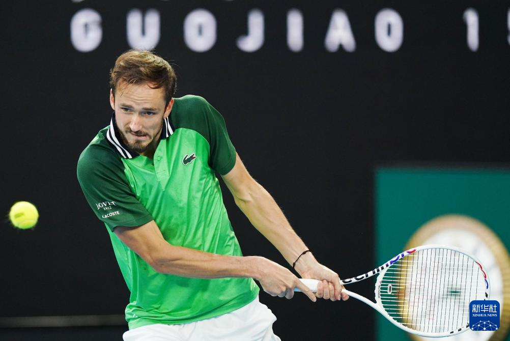 包括在賽前 包括在賽前